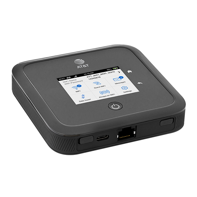 NETGEAR Nighthawk 5G Mobile Hotspot Pro - Black  (Product view 2)